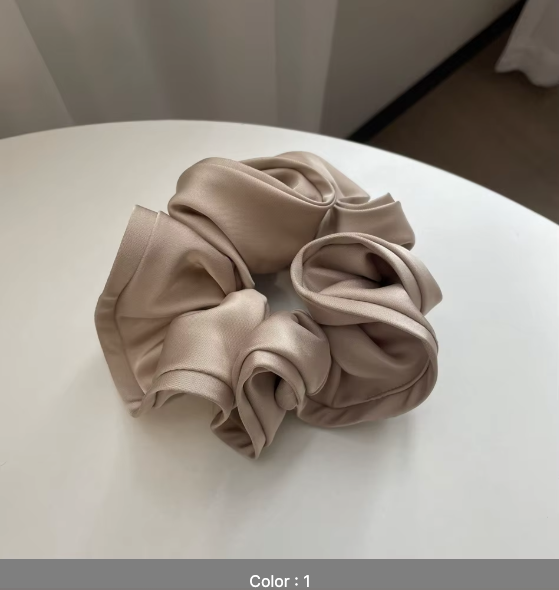 Luxury Elegant Simple Oversize Flower Elastic Hair Ties Big Beige Hair Band Girls Women Extra Large Satin Silk Scrunchies