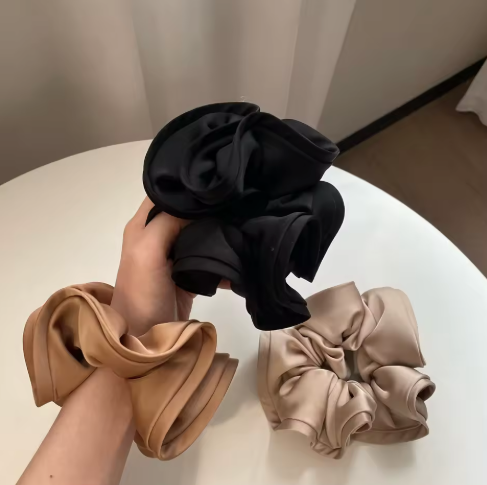 Luxury Elegant Simple Oversize Flower Elastic Hair Ties Big Black Brown Hair Band Girls Women Extra Large Satin Silk Scrunchies 01
