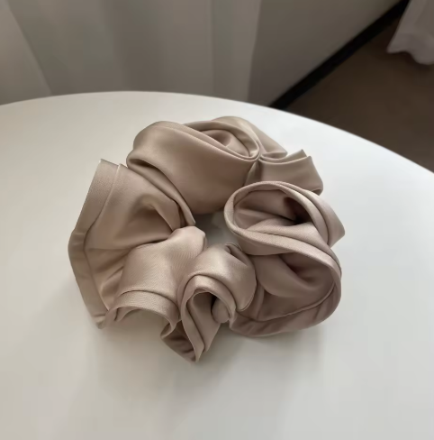 Luxury Elegant Simple Oversize Flower Elastic Hair Ties Big Black Brown  Hair Band Girls Women Extra Large Satin Silk Scrunchies beige